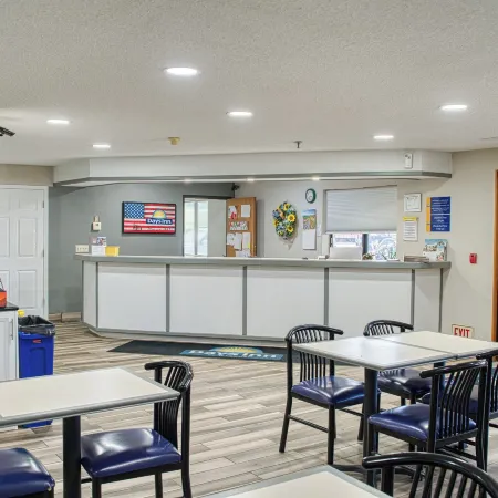 Days Inn by Wyndham Sturgis