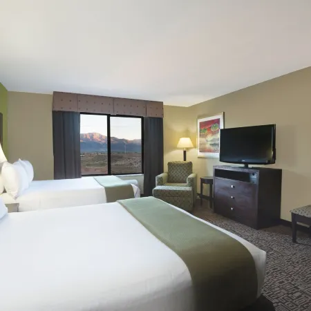 Holiday Inn Express & Suites RICHFIELD by IHG
