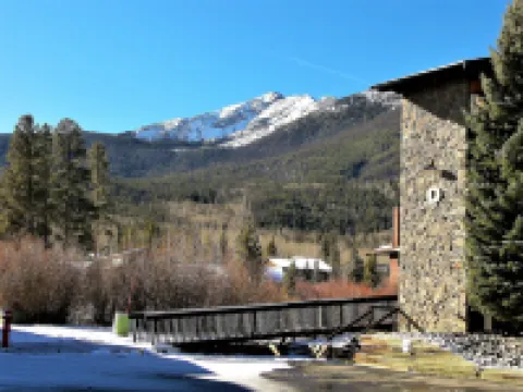 Mountainside 2 Bed 2 Bath Hotels in Frisco