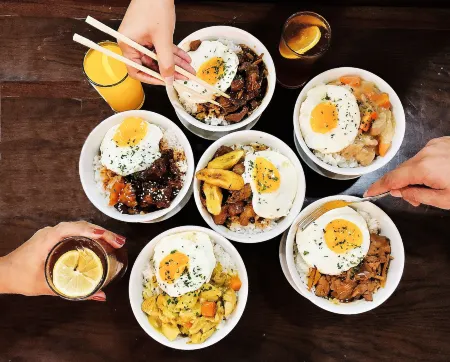 Golden Valley Hotel Отели рядом с достопримечательностью «Азиан Колледж Оф Текнолоджи»