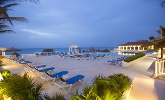 Golden Parnassus Resort & Spa - All Inclusive (Adults Only)