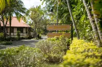 Son Tra Resort & Spa Danang Hotels near Nui Son Tra