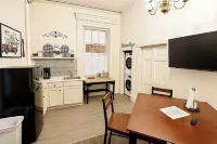 Cozy, and private apartment near Lake Shelbyville Hotels in Shelby County