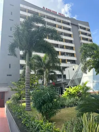 KINGJADA HOTEL Отели рядом с достопримечательностью «Коко Бич»