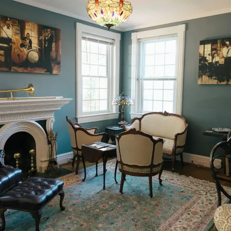 The Carriage House Inn Bed and Breakfast