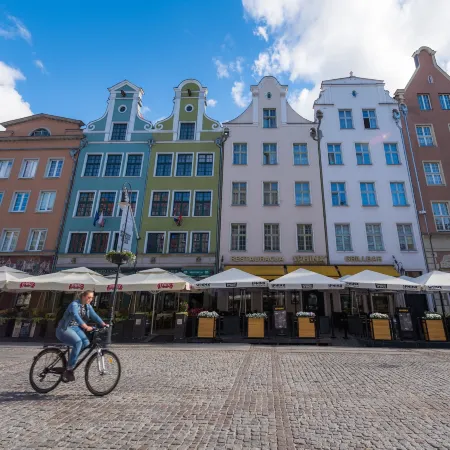 Holland House Residence Old Town Отели рядом с достопримечательностью «Длинный мост»
