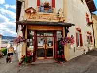 Hotel les Montagnards Hotels in Bonnetage