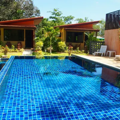 At Bangsak Resort Hotels near Seastar ท่าเรือบ้านน้ำเค็ม