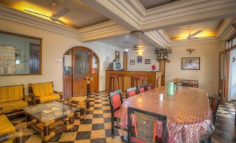 Hotel Kismat Mahal