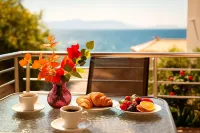Seaside Getaway - Aelia Villa's Dreamy Paradise - Wifi