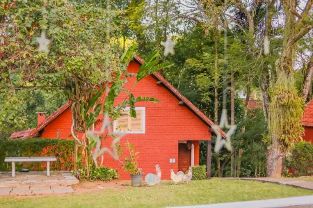 Pousada Mirante do Penedo Отели рядом с достопримечательностью «Pequena Finlândia»