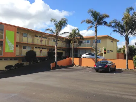 Greenview Motel