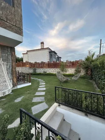 Pupa Alaçatı Butik Otel