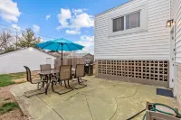 Blue Door Bungalow | JZ Vacation Rentals - balcone
