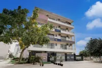FabHotel Sky - Nr Sapphire 83 Mall, Manesar Hotels near Sapphire 83