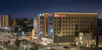 فندق إيبيس جدة طريق الملك Hotels near معرض أثر