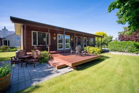 Blue Ridge Studios and Bed & Breakfast