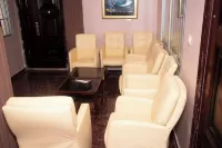 Alafia Hotel Ketou فنادق في Ketou