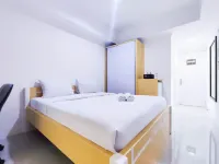Cozy Studio at 9Th Floor Paltrow City Apartment - Wifi