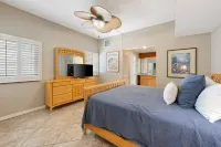 Big Island Royal Sea Cliff 325 Condo