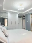 Lux Suites Grandville Apartments - Homestays