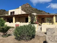 Casa Bacco, Capistello