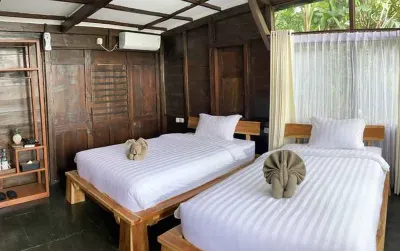 Maniva Particael Resort Hotell i Temas