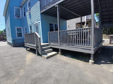 Boston 2bd King Bed near Harvard, MIT, subway near Boston. On-site free Parking Отели в г. Сомервилл