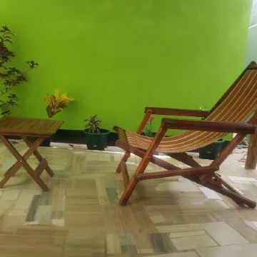 L &j modern backpackers BnB Отели рядом с достопримечательностью «Dar Es Salaam War Cemetery»