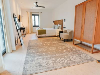 La Maltese Boutique Paros