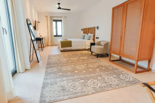 La Maltese Boutique Paros