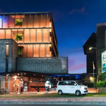 J Hotel Kuta Hotels near Benoa Harbor