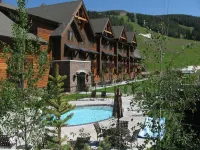 Big Sky Resort Village Center - Swimmingpools