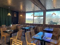 Logis Hotel les Gravades Ussel - Balcony