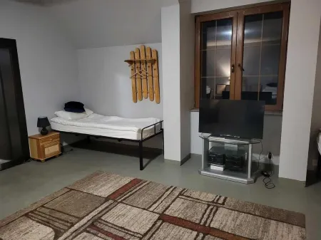 Przystan Apartamenty Hotel Отели в г. Мыслаковице