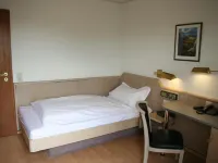 Hotel Altbacher Hof Hotels in Altbach