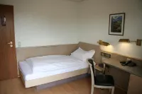 Hotel Altbacher Hof Hotels in Kongen
