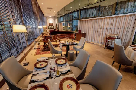 Hotel Cadoro São Paulo Отели рядом с достопримечательностью «Vale do Anhangabaú»