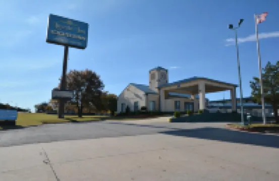 OK Hotel Hotels near Remington Park