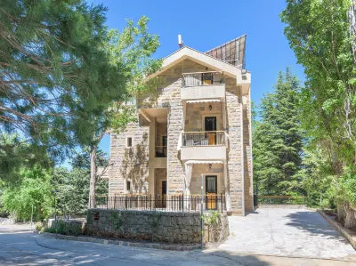 Pearl of Faqra Studios & Apartments Hotels near Faqra Roman Ruins (Kfardebian)