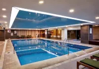 Anemon Kent Çiğli Otel - piscina