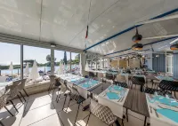 艾斯特雷爾角村皮埃爾假日