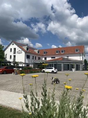 Hotel Bavaria Hotel di Mengkofen
