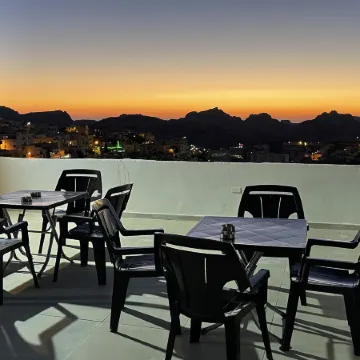 Petra Heart Hotel