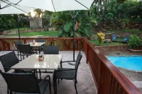 Woodlands Guest House - Swimmingpools