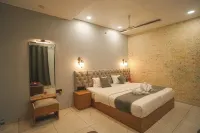 Hotel Bhopal Inn by Ten On Ten Stays