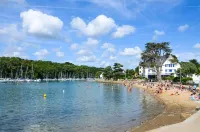Appart hôtel & Spa la Villa du Port Hotels in Vannes