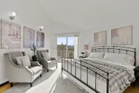 Spacious 5bedroom house with beautiful views of Spokane River & centennial trail