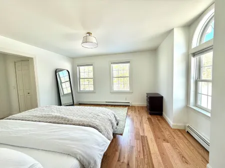 Brunswick Lux 4BR Sunset River View with 4 Acres Big Lawn