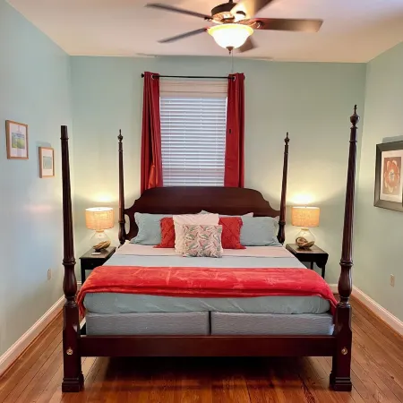 Downtown Blue Manor 1